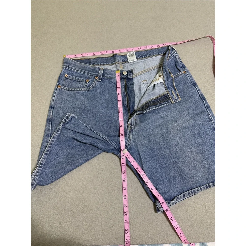 Vintage Levis 550 Shorts Men 36 Relaxed Fit Baggy Jorts Skate Y2K Med Wash Denim